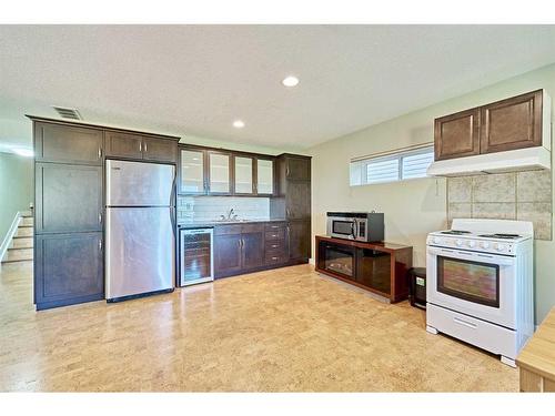 208 Tuscany Ridge Crescent Nw, Calgary, AB - Indoor Photo Showing Kitchen