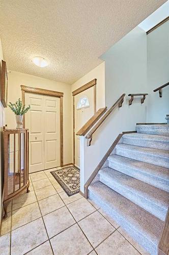 208 Tuscany Ridge Crescent Nw, Calgary, AB - Indoor Photo Showing Other Room