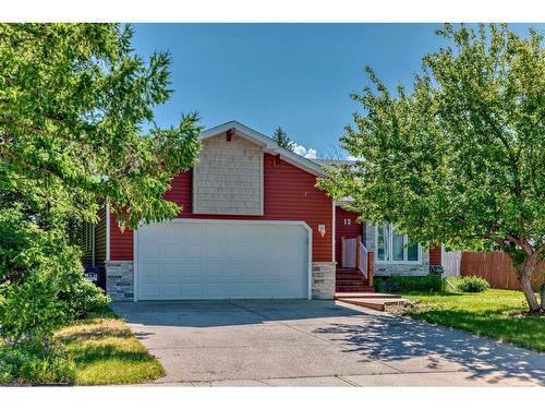 12 West Heights Drive, Didsbury, AB - Outdoor