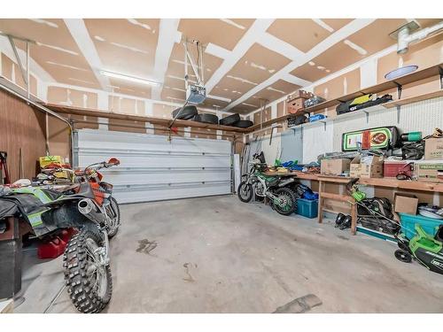 12 West Heights Drive, Didsbury, AB - Indoor Photo Showing Garage