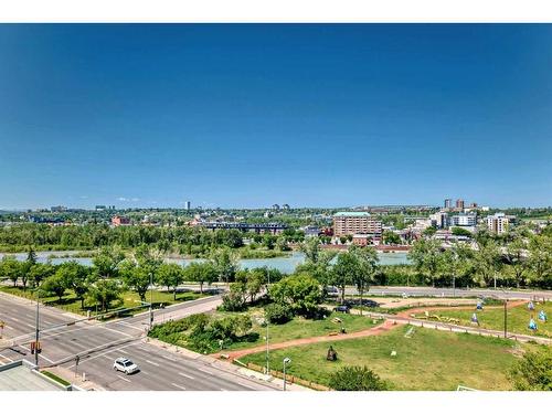 901-1025 5 Avenue Sw, Calgary, AB - Outdoor With View
