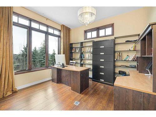 5 Elveden Point Sw, Calgary, AB - Indoor Photo Showing Office