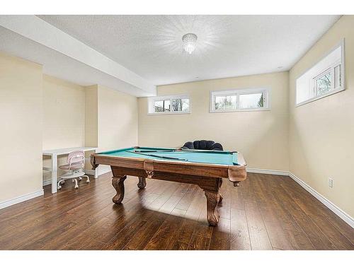 5 Elveden Point Sw, Calgary, AB - Indoor Photo Showing Other Room