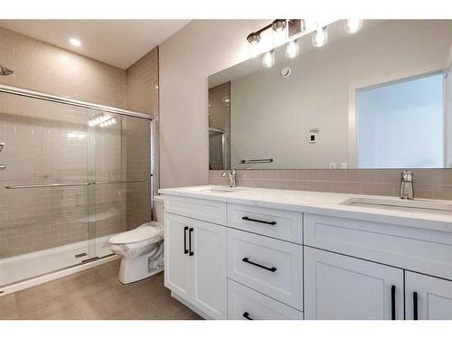 57 Royal Elm Green Nw, Calgary, AB - Indoor Photo Showing Bathroom