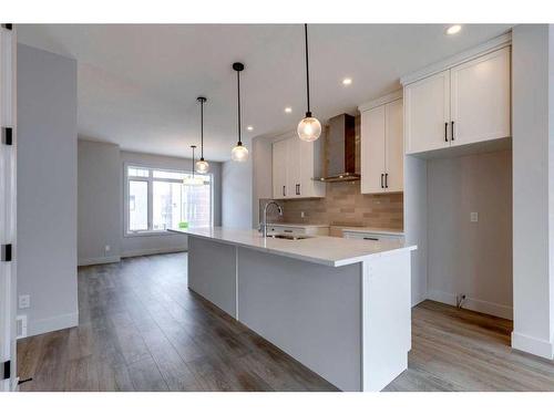 57 Royal Elm Green Nw, Calgary, AB - Indoor Photo Showing Kitchen