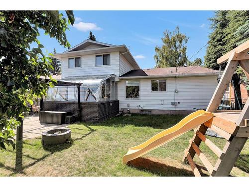 4728 41 Avenue Sw, Calgary, AB - Outdoor With Deck Patio Veranda