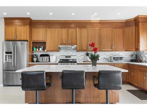 243077 Range Road 255, Rural Wheatland County, AB - Indoor Photo Showing Kitchen With Upgraded Kitchen