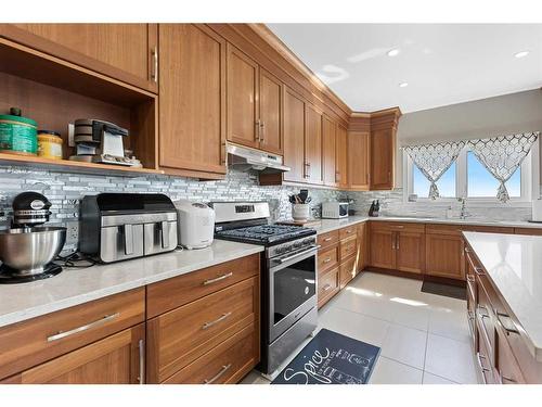 243077 Range Road 255, Rural Wheatland County, AB - Indoor Photo Showing Kitchen