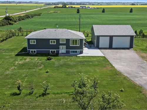 243077 Range Road 255, Rural Wheatland County, AB - Outdoor