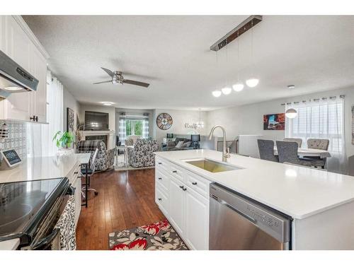 378 Arbour Grove Close Nw, Calgary, AB - Indoor Photo Showing Kitchen