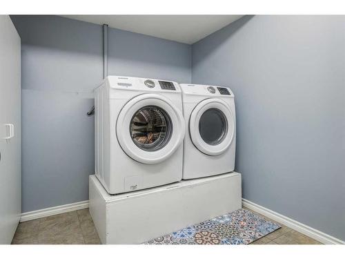 378 Arbour Grove Close Nw, Calgary, AB - Indoor Photo Showing Laundry Room