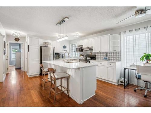 378 Arbour Grove Close Nw, Calgary, AB - Indoor Photo Showing Kitchen With Upgraded Kitchen