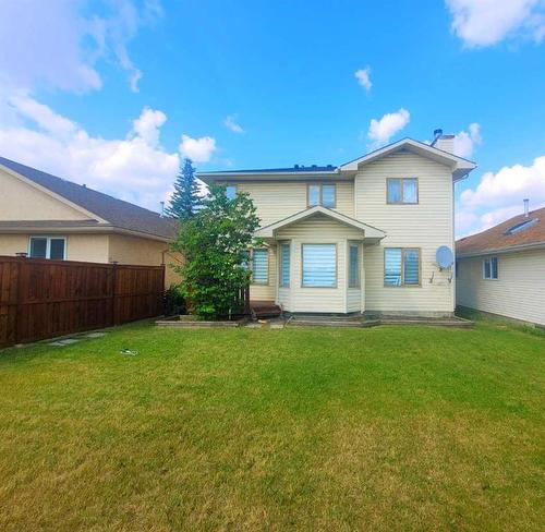 173 Coral Sands Place Ne, Calgary, AB - Outdoor