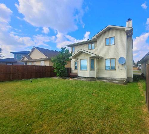 173 Coral Sands Place Ne, Calgary, AB - Outdoor