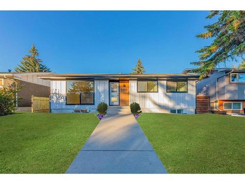 5408 Lakeview Drive Sw, Calgary, AB - Outdoor