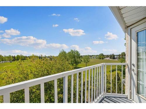 658 Hawkhill Place Nw, Calgary, AB - Outdoor With View