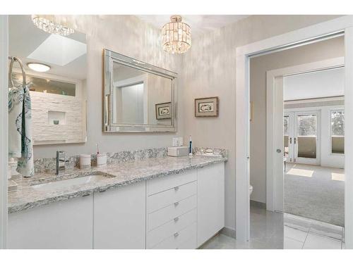 10931 Willowfern Drive Se, Calgary, AB - Indoor Photo Showing Bathroom