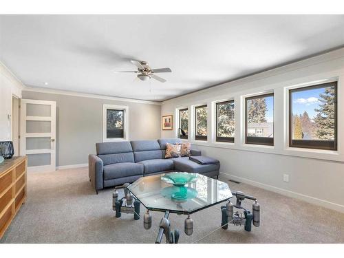 10931 Willowfern Drive Se, Calgary, AB - Indoor Photo Showing Living Room