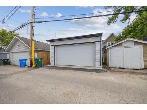 528 19 Avenue Sw, Calgary, AB - Outdoor With Exterior