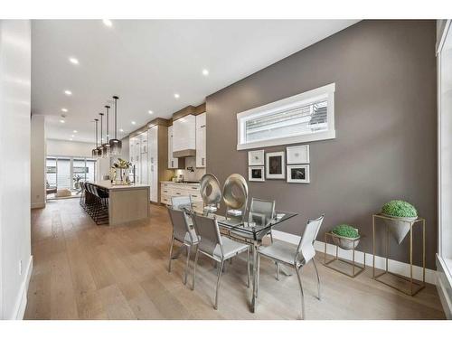 528 19 Avenue Sw, Calgary, AB - Indoor Photo Showing Dining Room