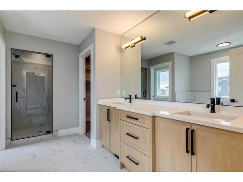 309 Coopersfield Rise Sw, Airdrie, AB - Indoor Photo Showing Bathroom