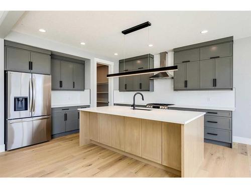 309 Coopersfield Rise Sw, Airdrie, AB - Indoor Photo Showing Kitchen