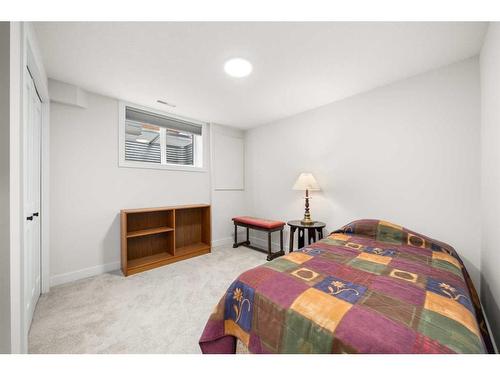 744 Mapleton Drive Se, Calgary, AB - Indoor Photo Showing Bedroom