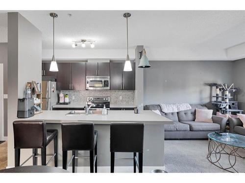 141-23 Millrise Drive Sw, Calgary, AB - Indoor Photo Showing Kitchen With Upgraded Kitchen