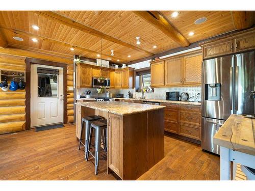 282167 Range Road 53, Rural Rocky View County, AB - Indoor Photo Showing Kitchen