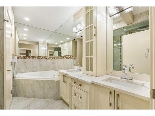 283185 Serenity Place, Rural Rocky View County, AB - Indoor Photo Showing Bathroom