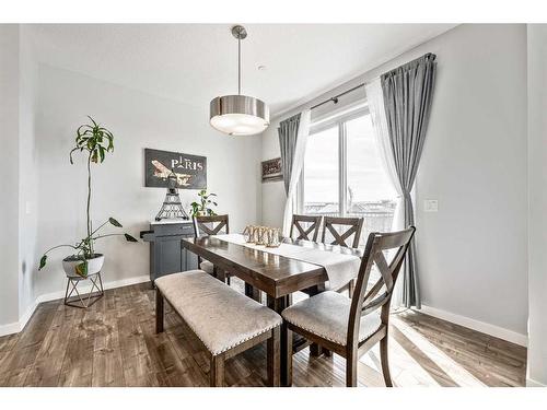 240 Lucas Crescent Nw, Calgary, AB - Indoor Photo Showing Dining Room