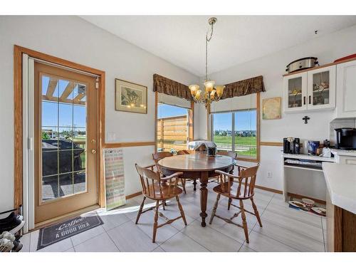 7 Silver Creek Boulevard Nw, Airdrie, AB - Indoor Photo Showing Dining Room