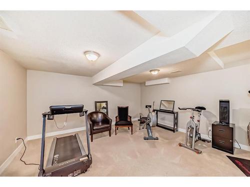 1516 18 Avenue Nw, Calgary, AB - Indoor Photo Showing Other Room