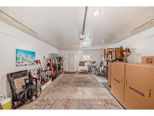 1516 18 Avenue Nw, Calgary, AB - Indoor Photo Showing Other Room