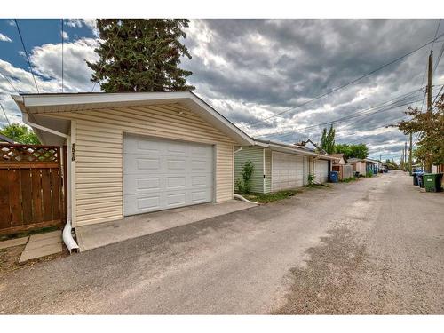 1516 18 Avenue Nw, Calgary, AB - Outdoor With Exterior
