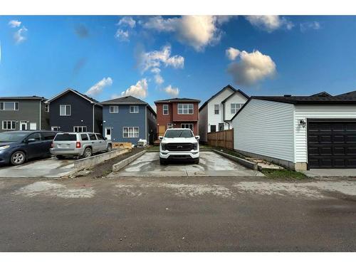 135 Homestead Drive Ne, Calgary, AB - Outdoor