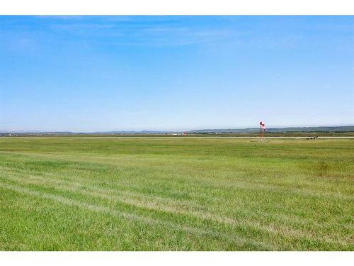 558 Hurricane Drive, Rural Rocky View County, AB 