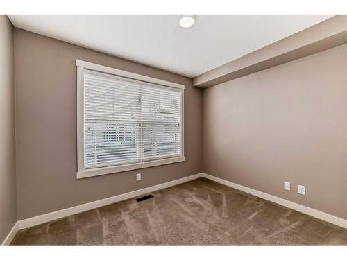 705 Mckenzie Towne Square Se, Calgary, AB - Indoor Photo Showing Other Room