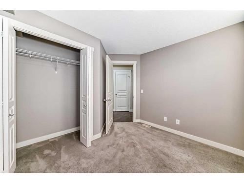 705 Mckenzie Towne Square Se, Calgary, AB - Indoor Photo Showing Other Room