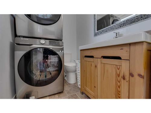 4855 Rundlewood Drive Ne, Calgary, AB - Indoor Photo Showing Laundry Room