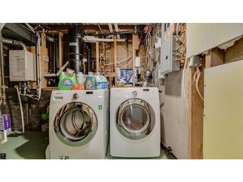 4855 Rundlewood Drive Ne, Calgary, AB - Indoor Photo Showing Laundry Room