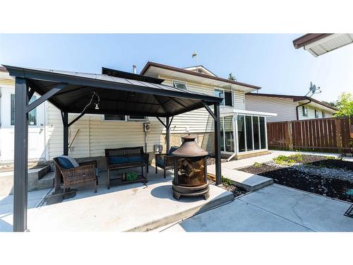 4855 Rundlewood Drive Ne, Calgary, AB - Outdoor With Exterior