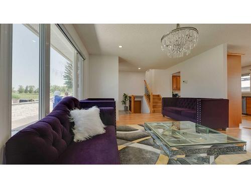 4855 Rundlewood Drive Ne, Calgary, AB - Indoor Photo Showing Living Room