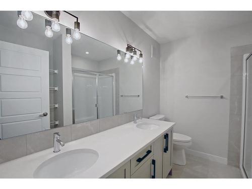 44 Precedence View, Cochrane, AB - Indoor Photo Showing Bathroom