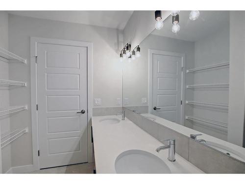 44 Precedence View, Cochrane, AB - Indoor Photo Showing Bathroom