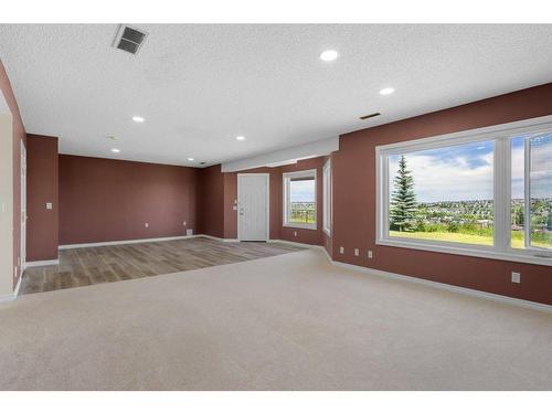 10063 Hidden Valley Drive Nw, Calgary, AB - Indoor Photo Showing Other Room