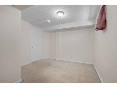 10063 Hidden Valley Drive Nw, Calgary, AB - Indoor Photo Showing Other Room