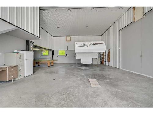 4441 Township Road 312, Rural Mountain View County, AB - Indoor Photo Showing Garage