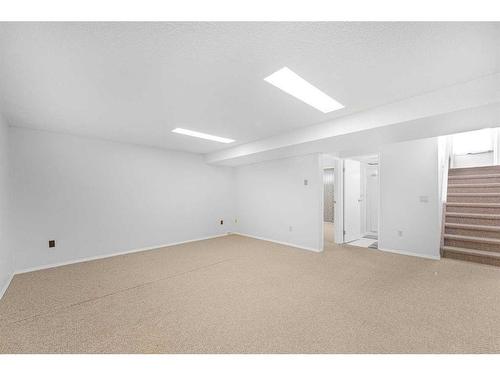 112 Baird Avenue, Cochrane, AB - Indoor