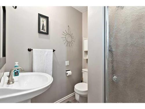 163 Wood Crest Place Sw, Calgary, AB - Indoor Photo Showing Bathroom